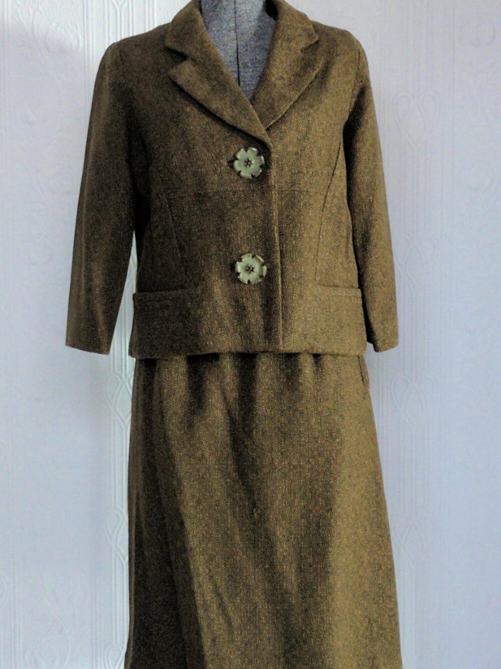 Vogue couturier design 60's green tweed skirt suit s/m, cropped jacket - flaw